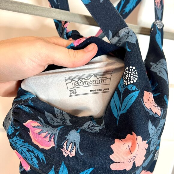 Patagonia Magnolia Spring Navy Blue Floral Jersey Knit Outdoor Dress Size XS - Picture 7 of 7